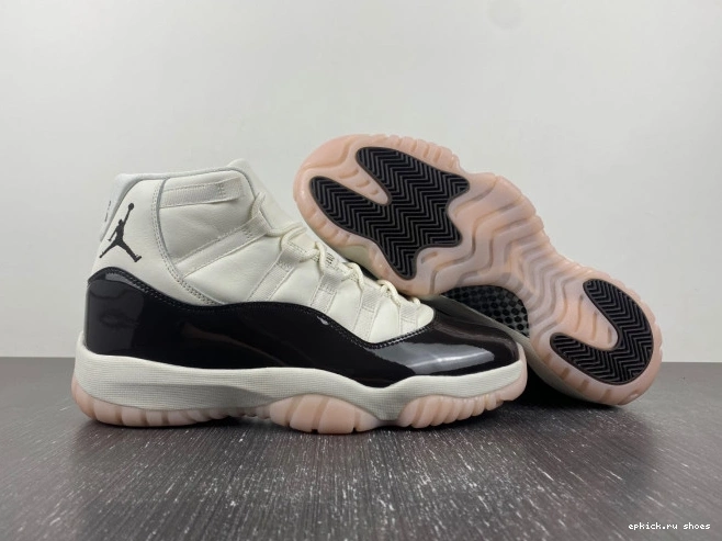 Rep Jordan AR0715-101 11 Neapolitan WMNS Air 0803